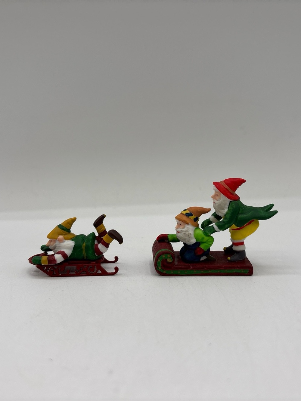 Department 56 1992 Vintage Heritage Village Testing The Toys Set Of 2 5605-7 EUC
